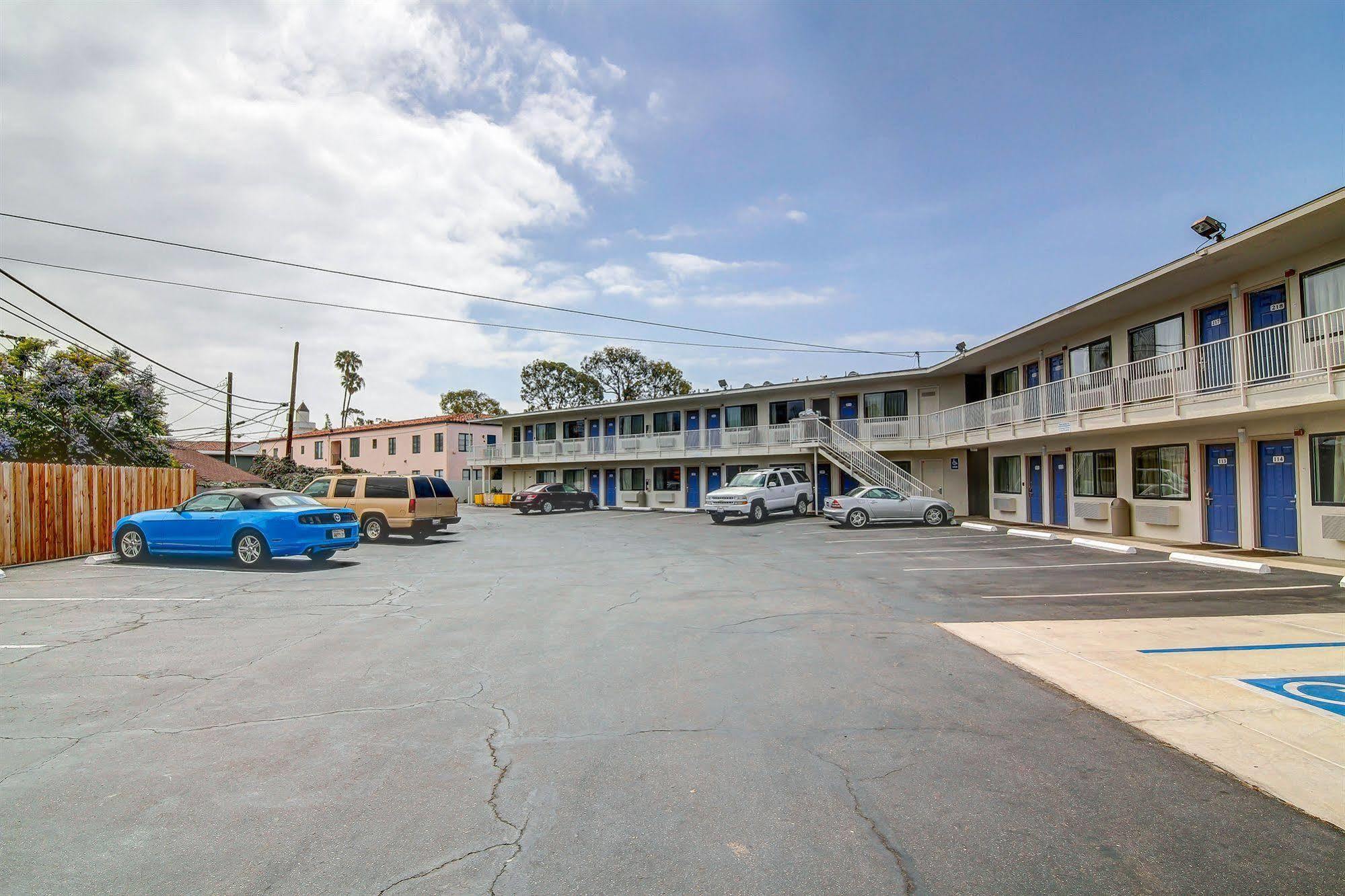 Motel 6-Santa Barbara, Ca - Beach Экстерьер фото